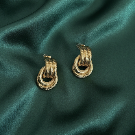 Maison Knot Studs - Gold